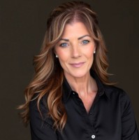 Renee Lois