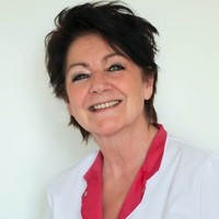 Monique van der Lelie