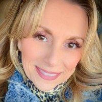 Kimberly Holmes