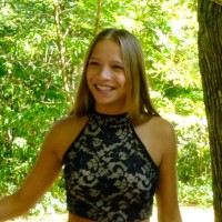 Nicole Kmet