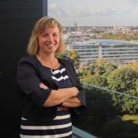 Leonie Mombarg