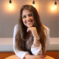 Camila Pires