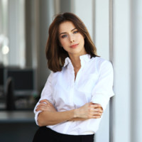 Laura Flores
