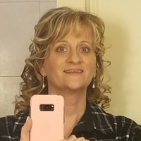 Leslee Dobson