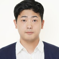 김태섭