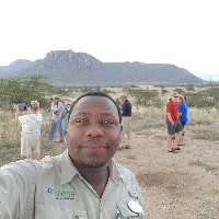 Tom Nganga
