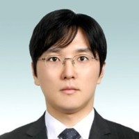 정동욱