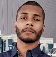 André Santiago