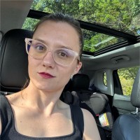 Adriana Baldissera Back