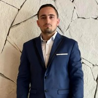 Pau San Valeriano Moreno