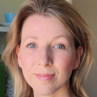 Karine van 't Land, MD PhD