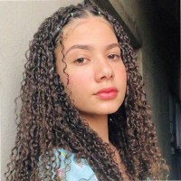 Tainá Farias