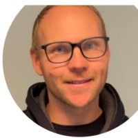 Dennis Holt