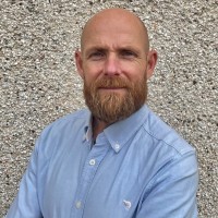 Mark J Girvan