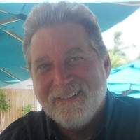 Tom MacNeil