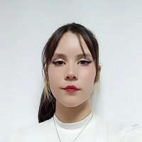 Gabriela Hernández Graphic Designer