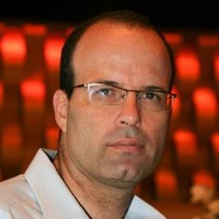 Zahi Stern