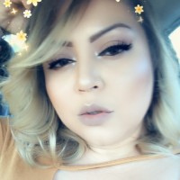 Lorenia Flores