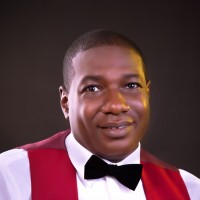 Tosin Amoo