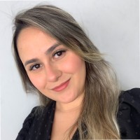 Camila Silveira Schmitz
