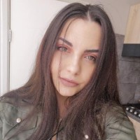 Alexandra Stani