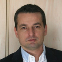 Robert Stan