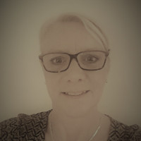 Lorraine Bolam