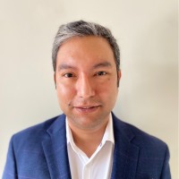 ‎Luis R.