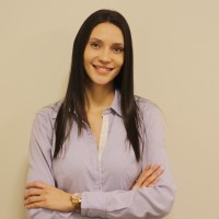 Andréia Estevão Rezende
