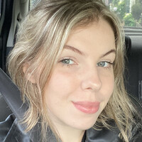 Djenifer Mahl