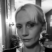 Shelly Foster