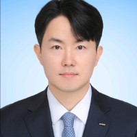 김동혁