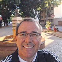 André B. M. Oliveira
