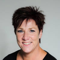 Yvonne Visser