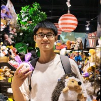谢明笑