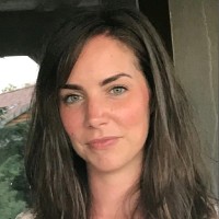 Jennifer De Leeuw