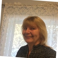 Lynda Smith
