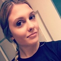 chelsea lowes