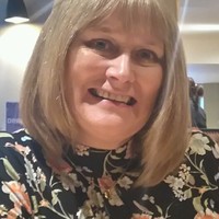 Julie Kelly