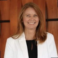Veronika Rosenbaum, Ais, Cpia