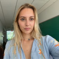 Nicoleta G.