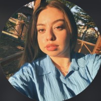 Selin Baştuğ