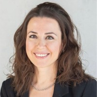 Ebru Özbek