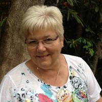 Sandra Weiss