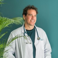 Dr. Mariano Cavenecia