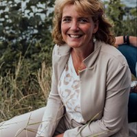 Suzanne Barendregt - Van Der Vorst