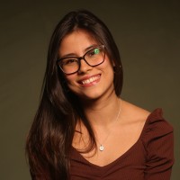 Julia Ferraz