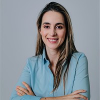 Bruna Gil Ferreira, Md