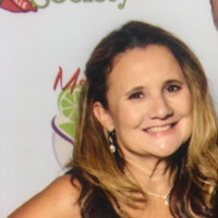 Sandra Solis Holton