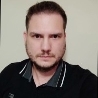 Adriano Silveira Linhares